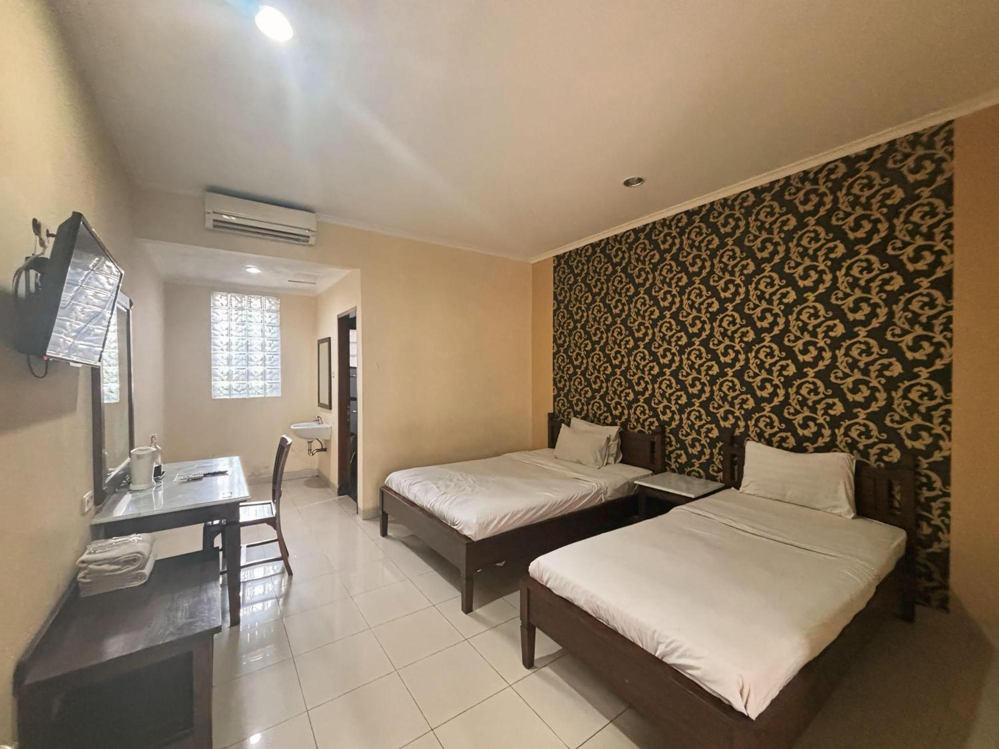 Yaemal Frances Hotel Bandung Exterior foto